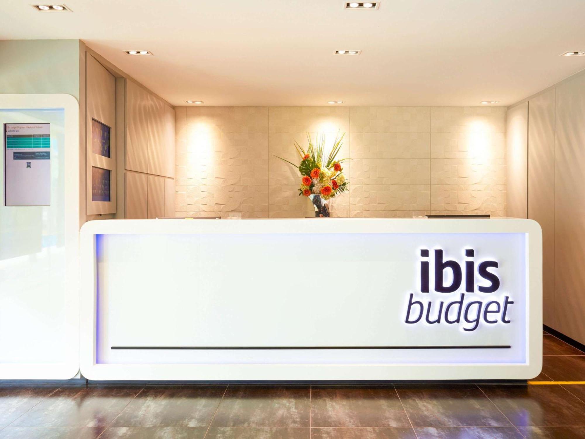 Ibis Budget Singapore Selegie Exterior photo