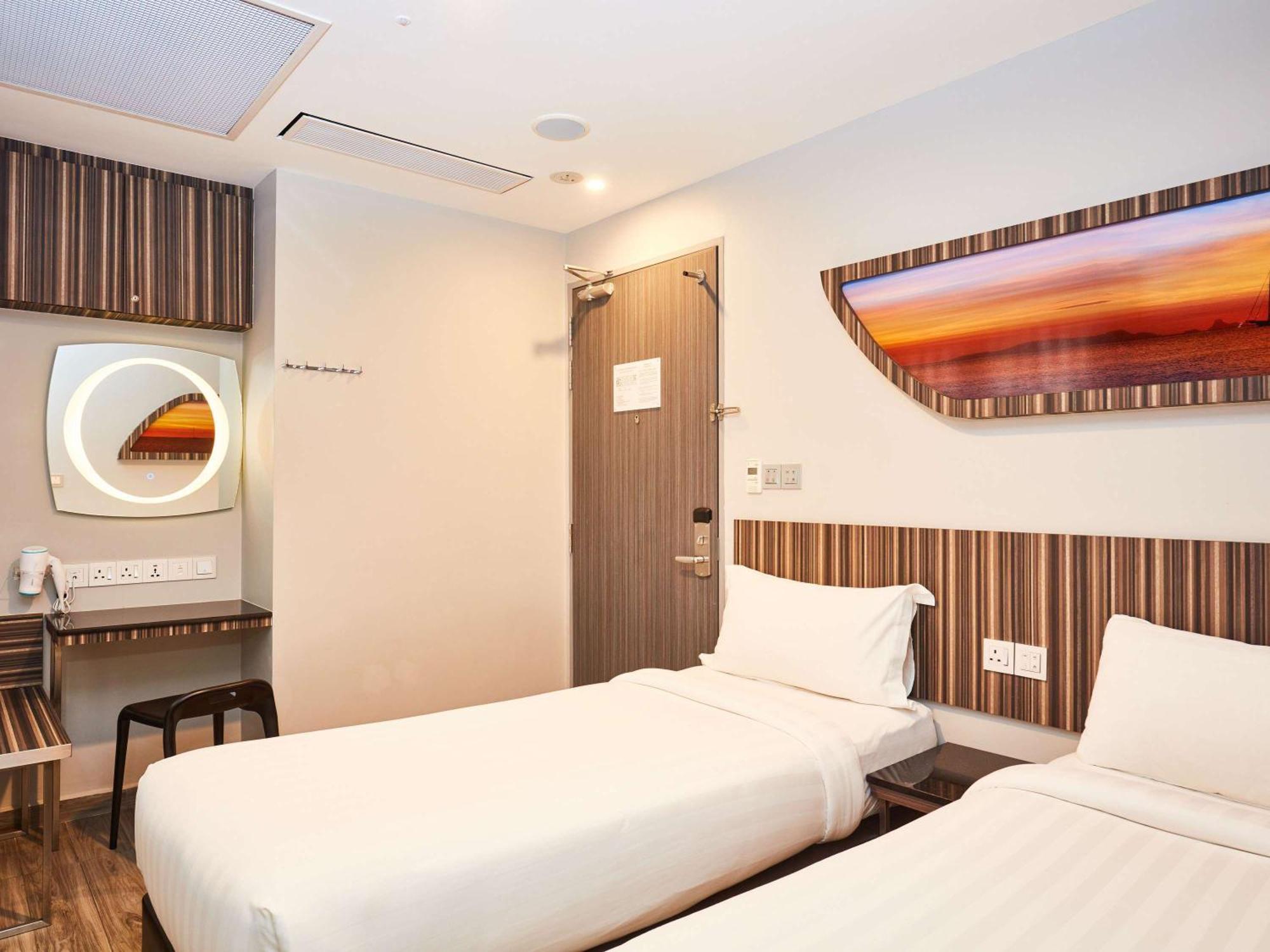 Ibis Budget Singapore Selegie Exterior photo