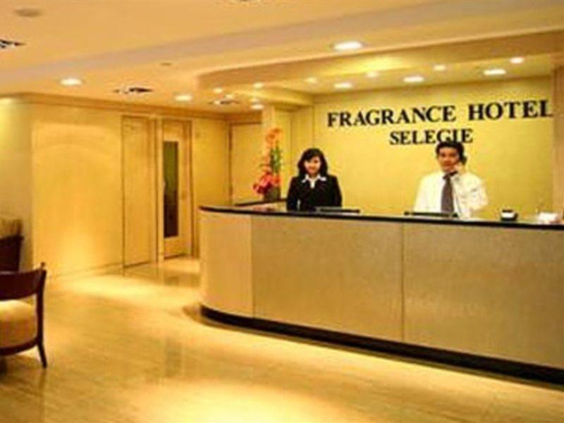 Ibis Budget Singapore Selegie Exterior photo