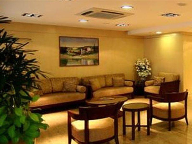 Ibis Budget Singapore Selegie Exterior photo