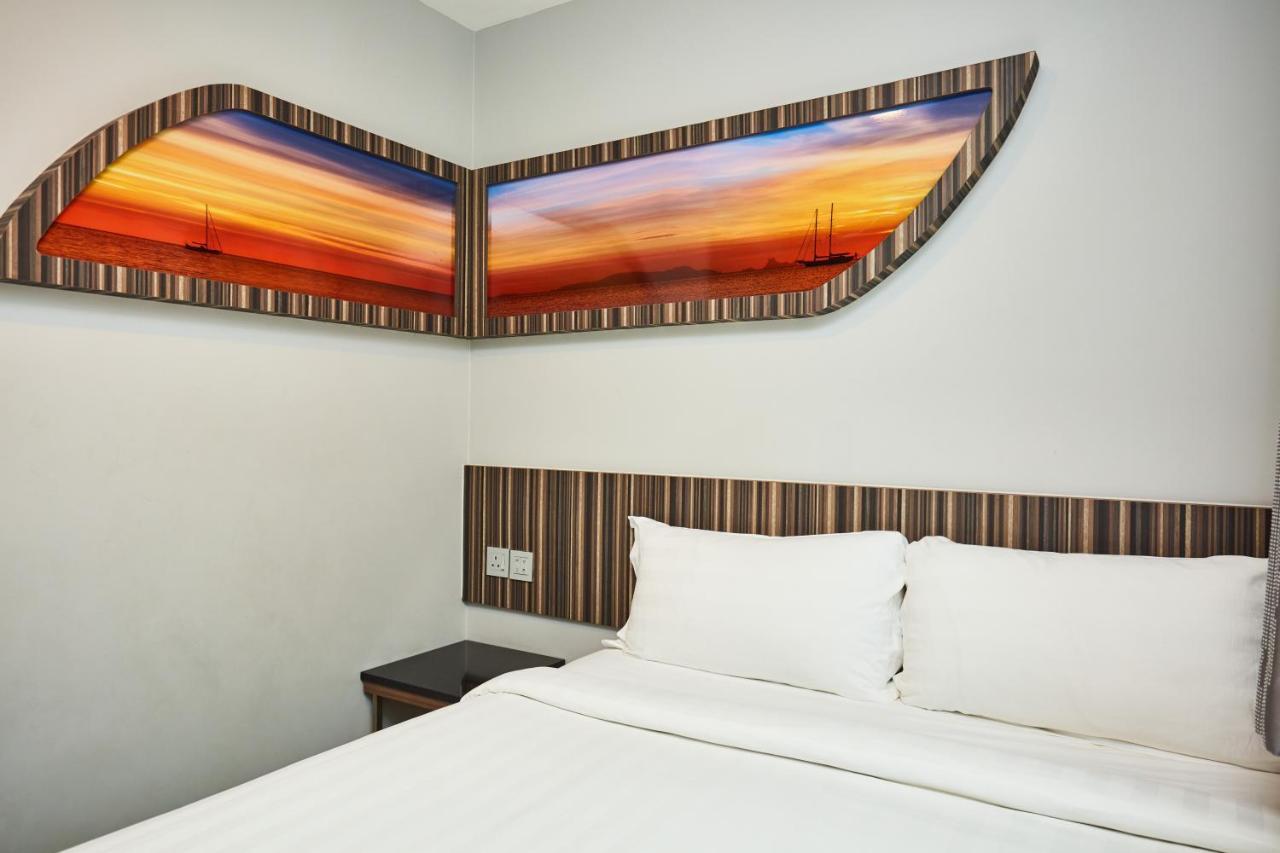 Ibis Budget Singapore Selegie Exterior photo